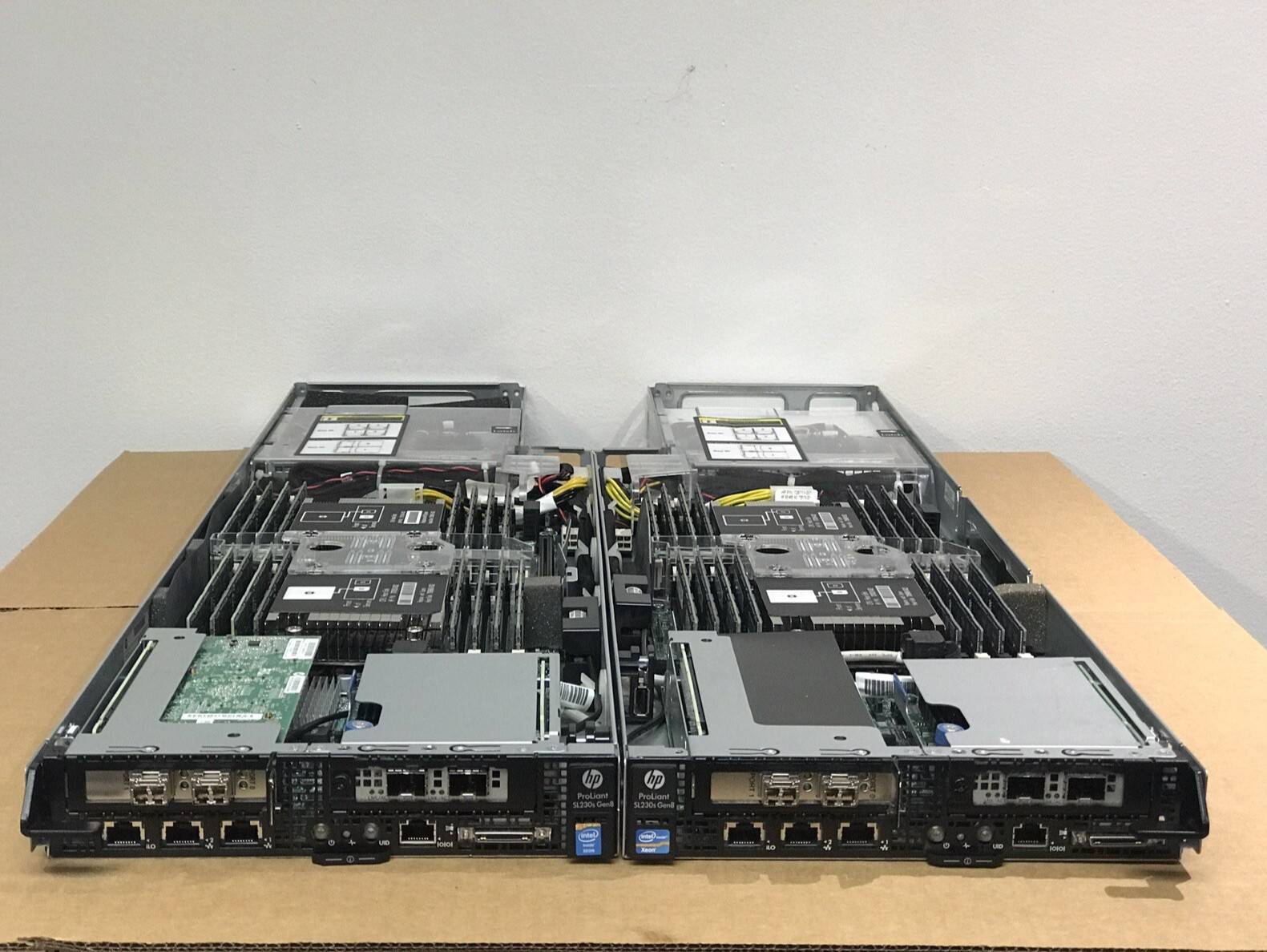 HP SL230s G8 2x Two E5-2650V2 128GB 14900R 4x SFF 2x S3700 200GB SSD 560FLR FBWC
