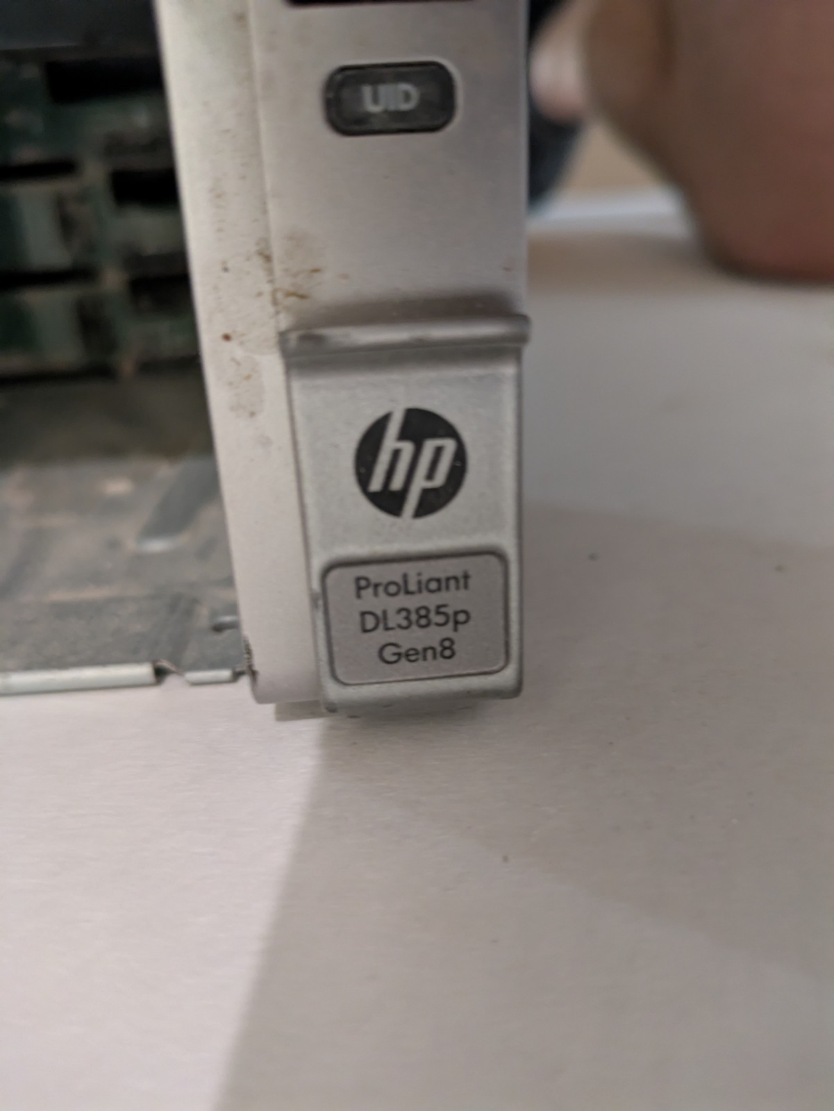 HP ProLiant DL385P GEN8 653203-B21 8×2.5″ Server AMD OPTERON 6320 160GB