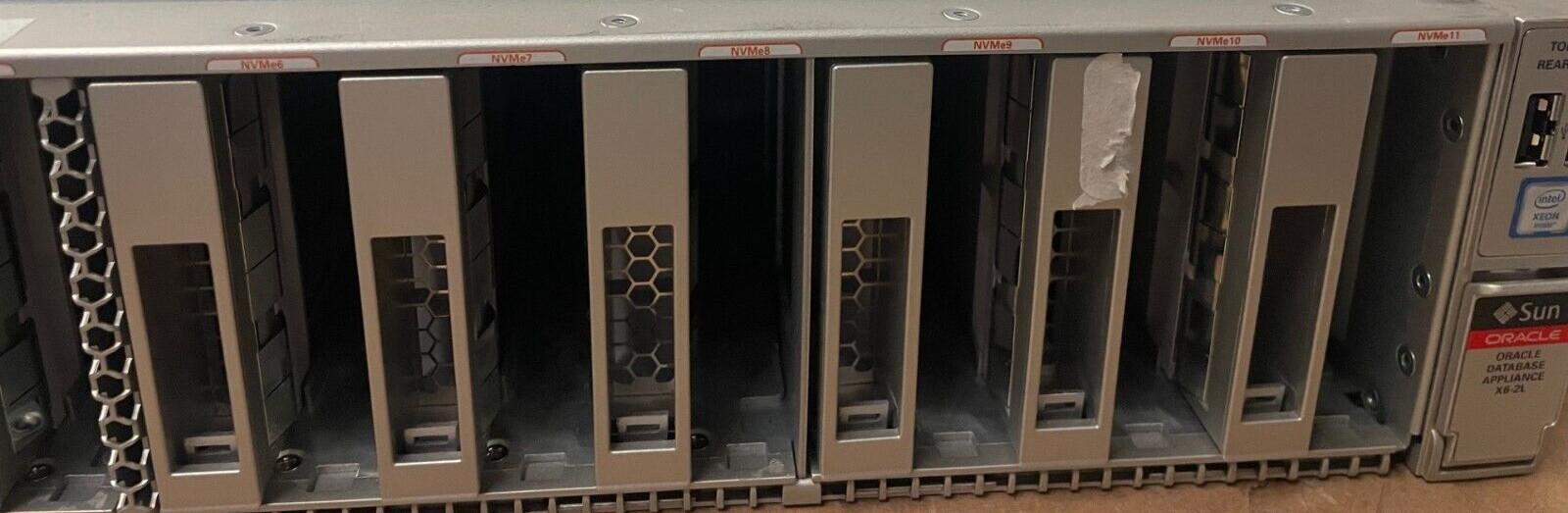 SUN ORACLE X6-2L Server Base 12-Slot SFF NVME Disk Backplane. 2 x e5-2630v4