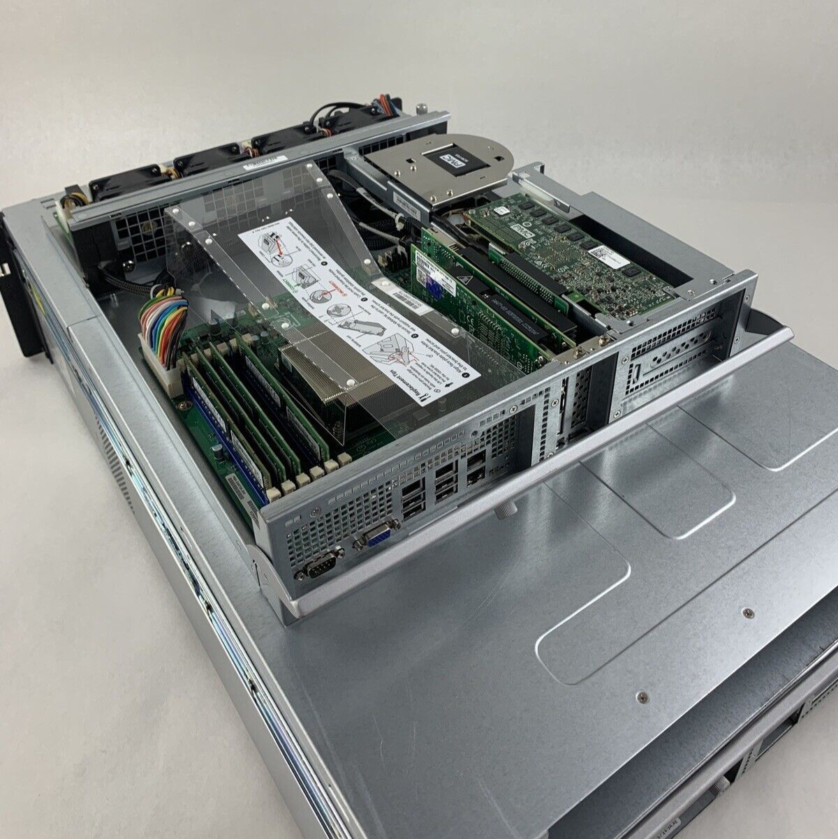 Tintri SYS-T820 24x HDD Dual Controller Blade 1x E5-2420 2.2 GHz 32 GB No HDD/OS