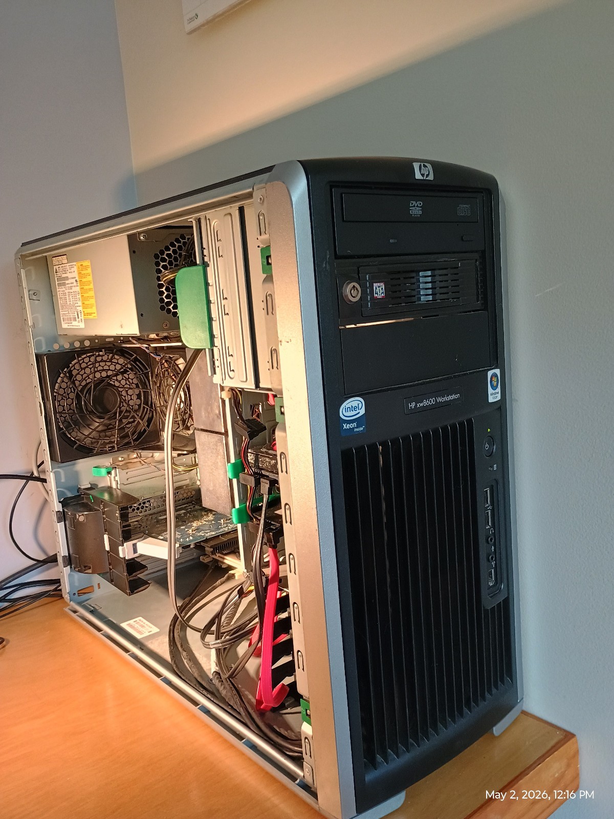 HP xw8600 2x Intel Xeon 3.00 GHz 64GB ram 500GB Samsung SSD 4GB Video card Win10