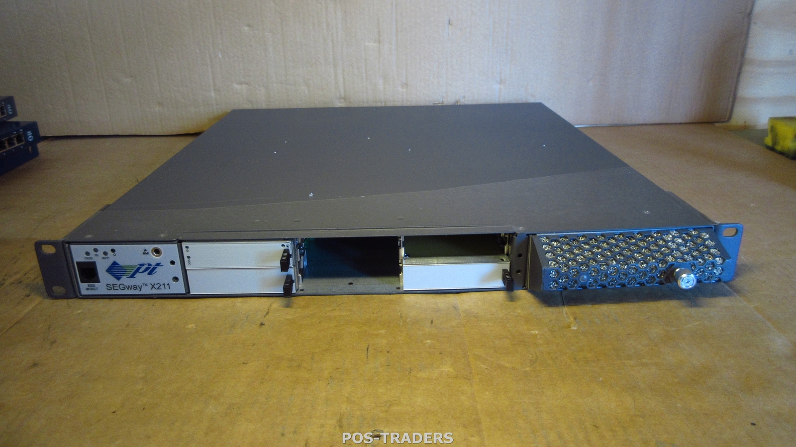 Sonus Segway X211 Diameter Signaling Controller INCL 320GB HDD + 2x FNP 300 PSU
