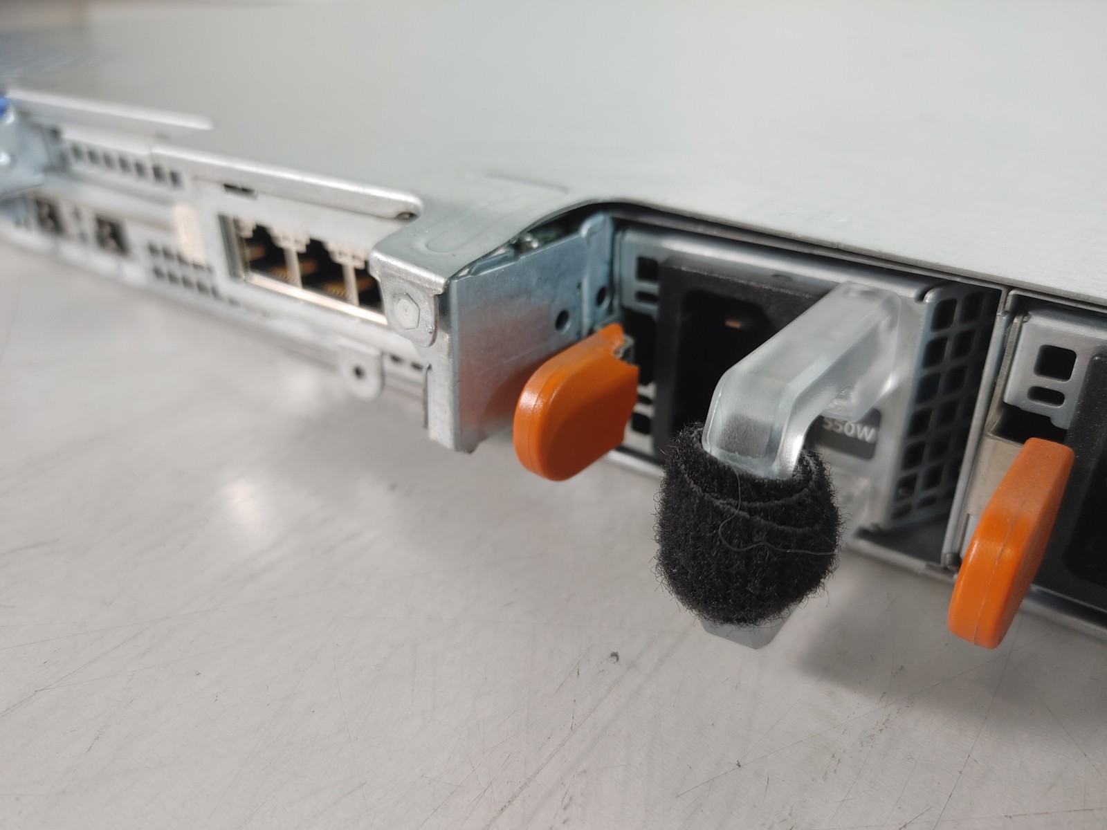 Dell PowerEdge R430 2.40 GHz Intel Xeon E5-2630 v3 32 GB DDR4 Server