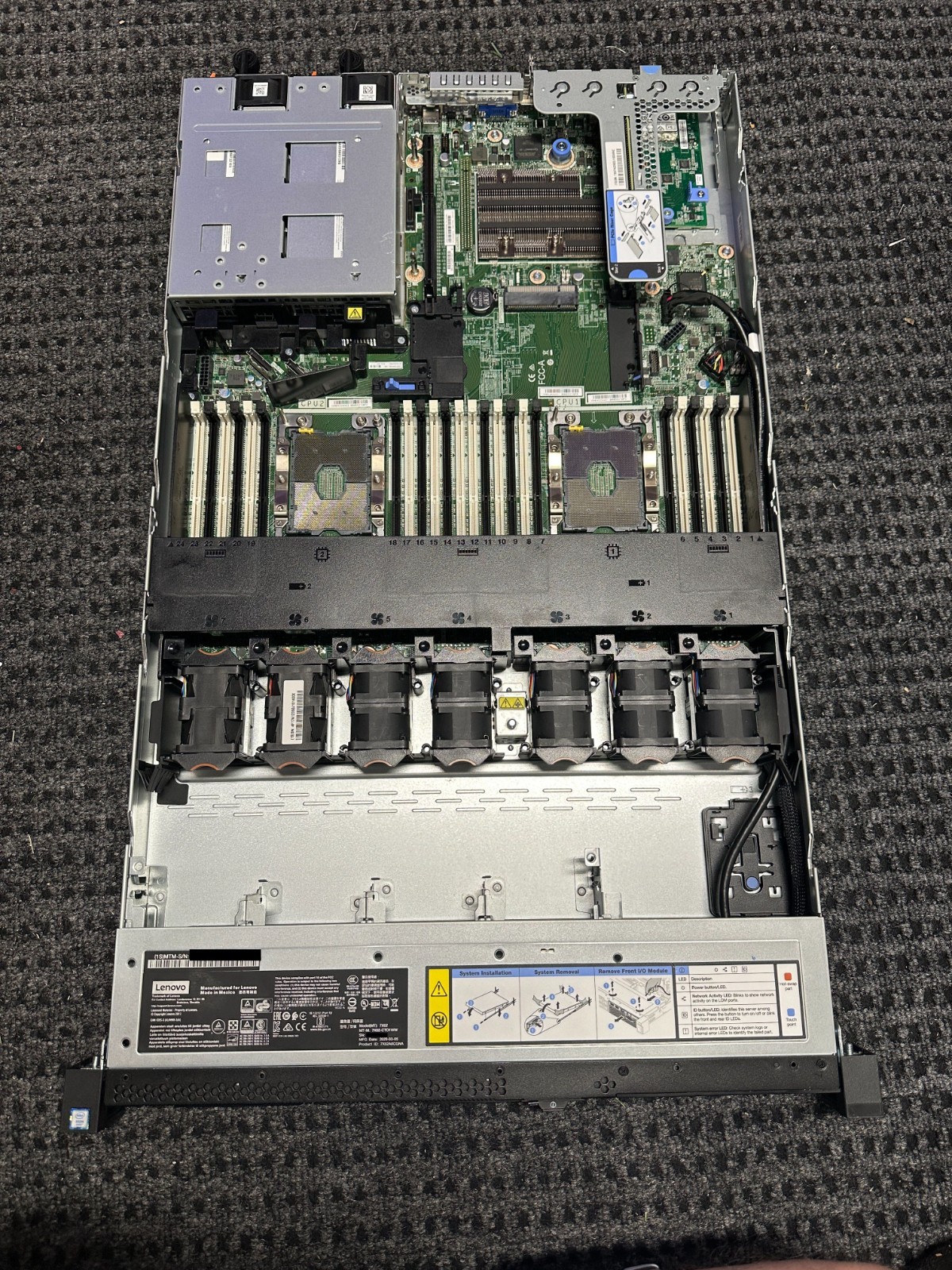 Lenovo SR630 IDG9487 Server Bare Bones No CPU, No RAM/Drives, 2×750W, Rails