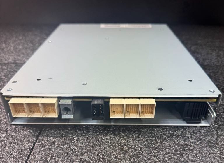 IBM 02YC350 Storwize V5010E 12Gb/s 16GB FC SAS Node Canister Flash System