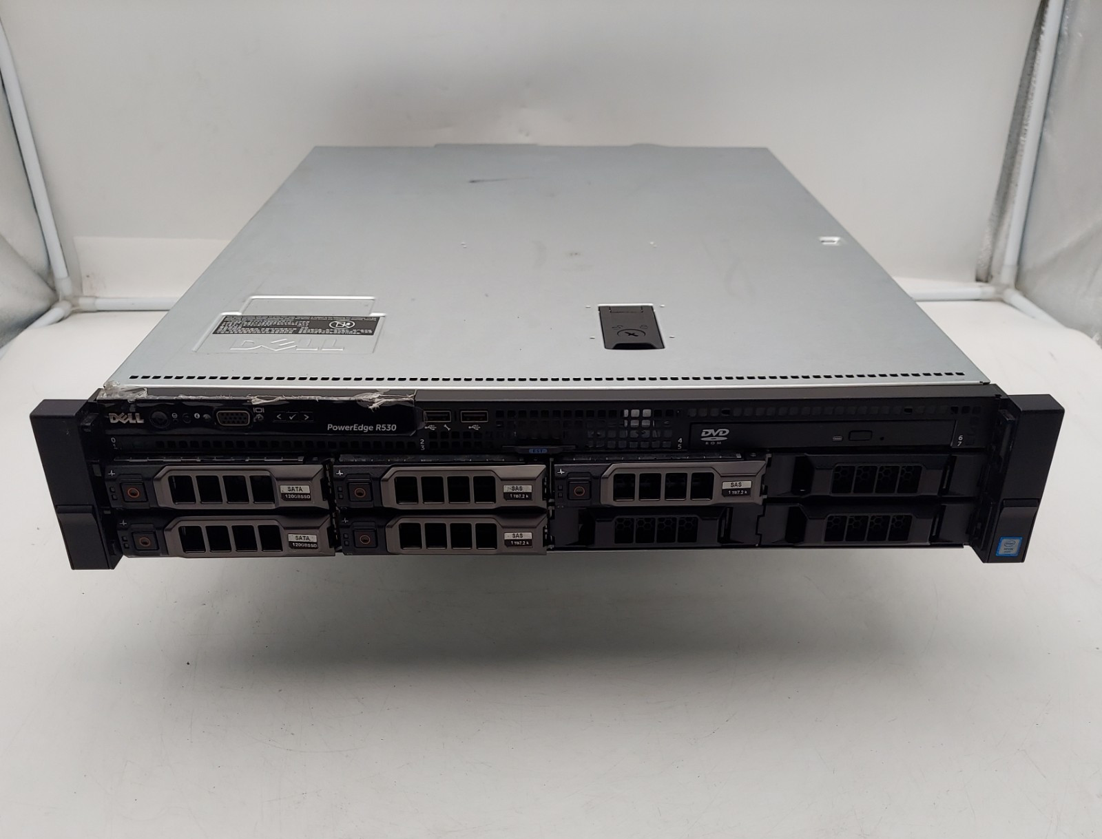Dell Poweredge R530 Server 2x Xeon E5-2630 v3 2.40GHz 32GB RAM (2x 16GB) No HDD