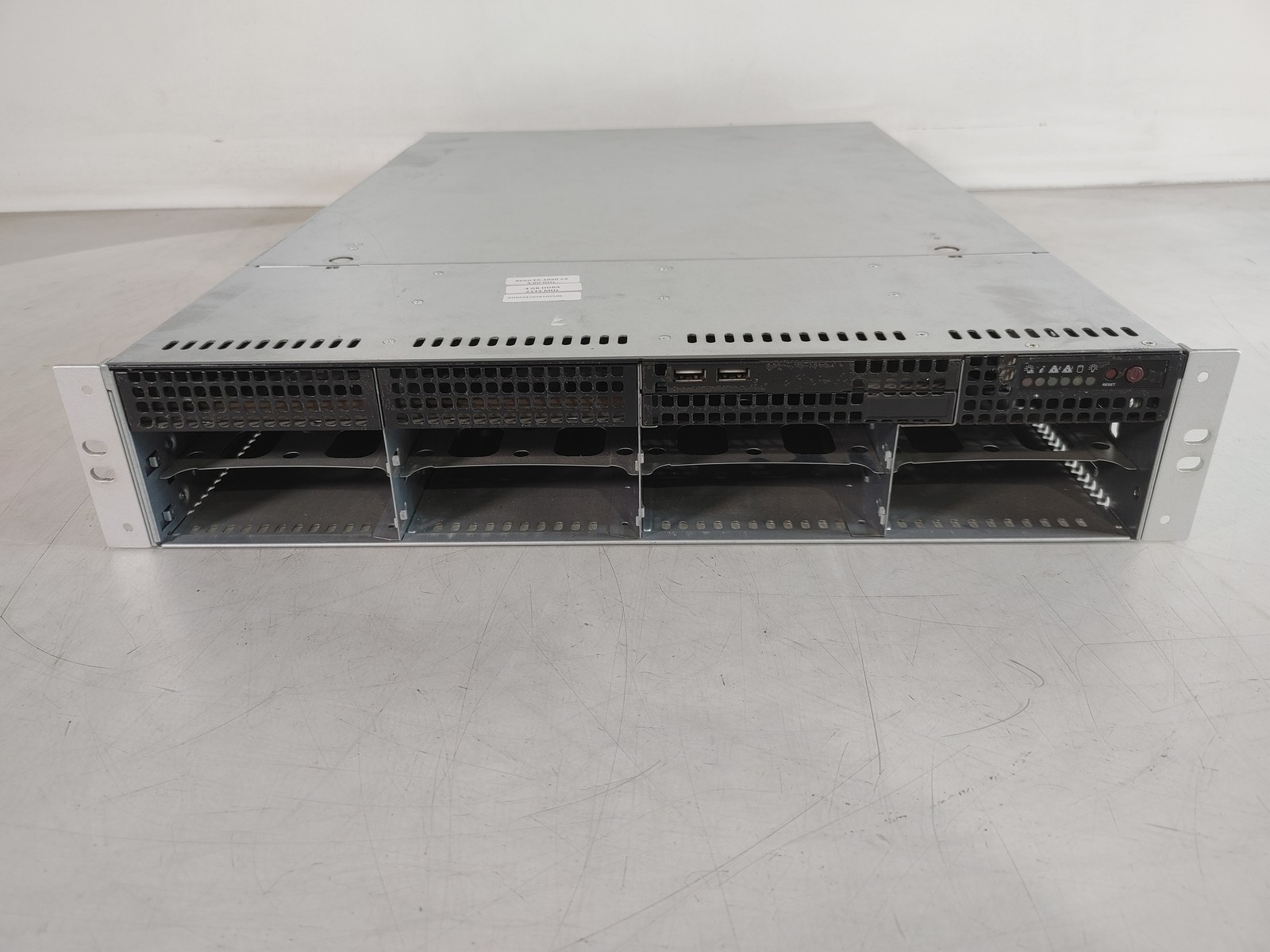 SuperMicro CSE-825 3.60 GHz Intel Xeon E5-1650 v4 4 GB DDR4 – No HDD