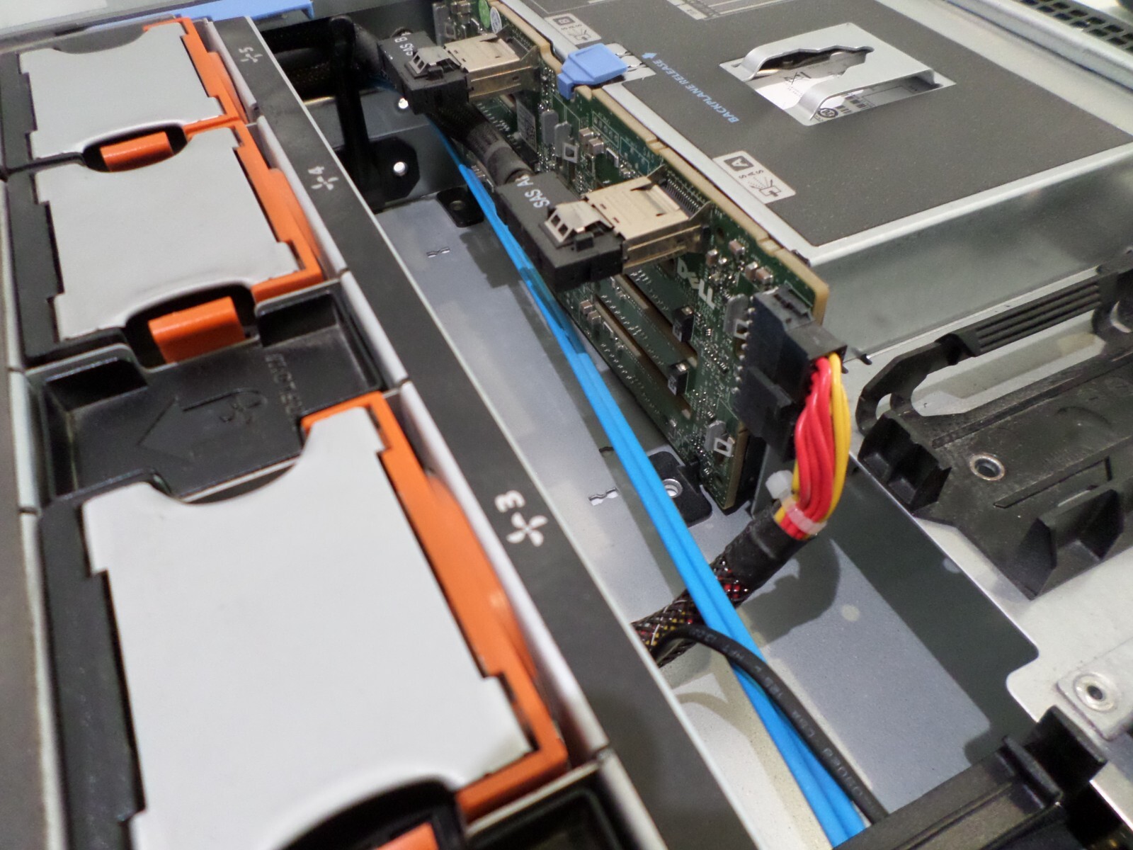 Dell PowerEdge R710 – No RAM, 2 x Xeon X5650, 2 x 146GB HDD, 2 x 870W Pwr Sup