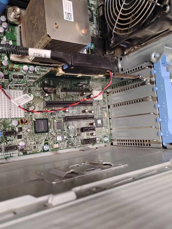 Dell PowerEdge T310 | i3-530 16GB ECC 4x1TB HDD RAID Hot Swappable HDD (4TB)