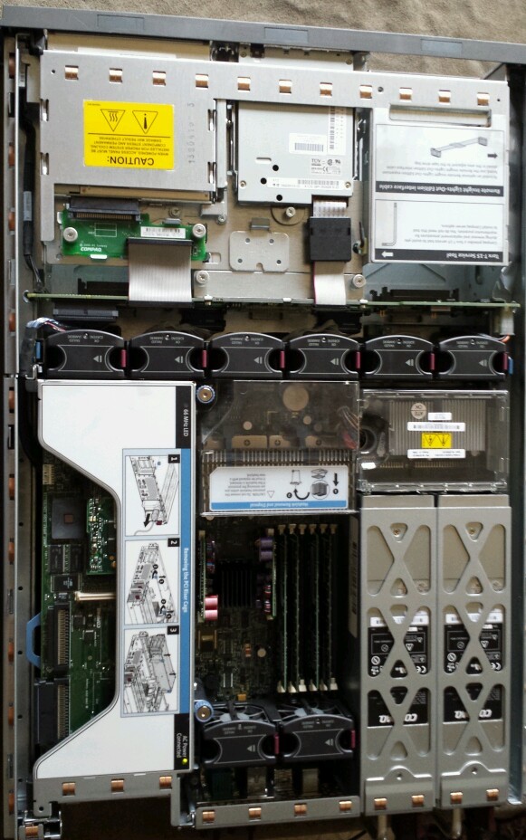 *FAN FAULT* HP Proliant DL380 G2 2x Intel 1.4 GHz 1.28GB RAM **No HD