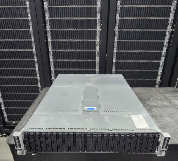 Intel 2U 4-Node 24SFF Cloud/HPC Server 8x Gold 6230 160-Core 2.1GHz 512GB RAM