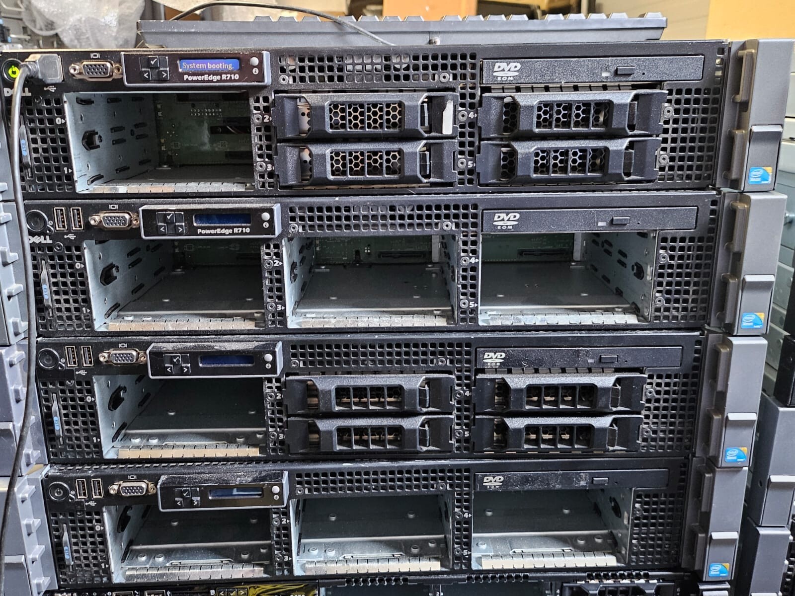Dell poweredge R710 6 x 3.5″ bay, Dual 4 core CPU, 32GB RAM, No HDD.