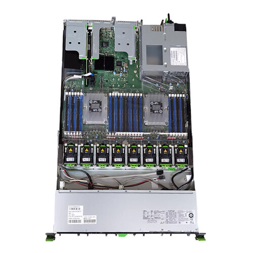 FUJITSU PRIMERGY RX2530 M4 Server 8X2.5″ 450W PSU Support Xeon 3647 CPU 9300-8I