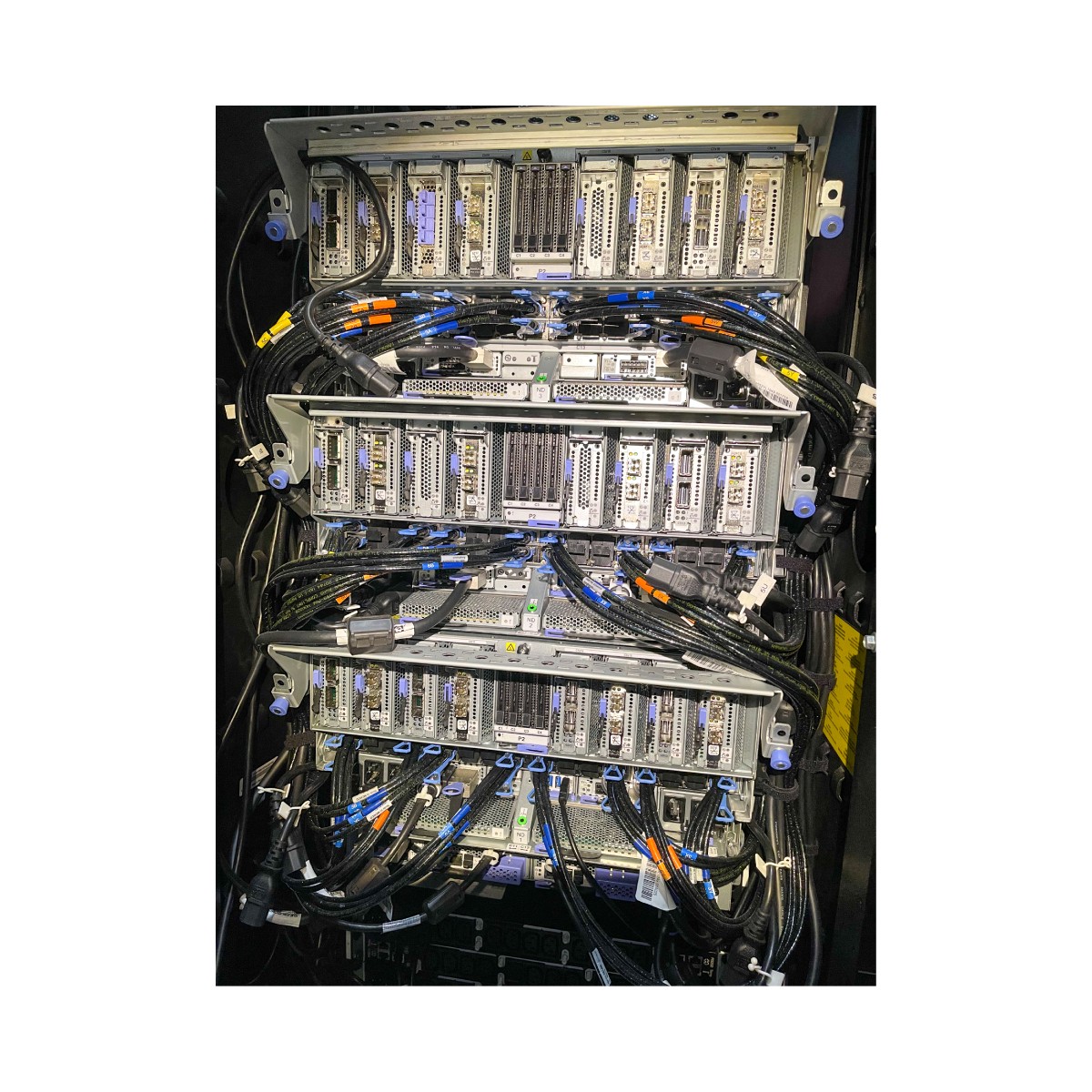 9080-M9S EFN1*3 Server IBM 3.5TB RAM 3xEFN1 64xCORE VIOS 3.7GHZ-3.9GHz