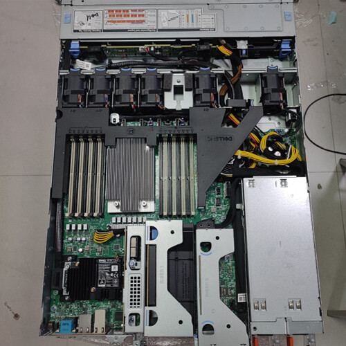 Dell PowerEdge R6515 8X2.5″ Server H730/2x550W/7H12 64Core/256G RAM/8X1.2T SAS