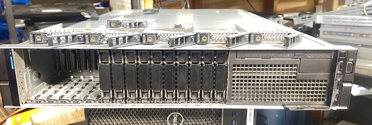 Dell EMC R740 2x Intel Silver HDD Server 1.80GHz 32 GB ram, 6x480GB SSD