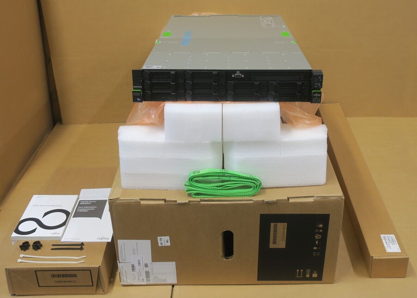 NEW Fujitsu Primergy RX2540 M6 2x 8C Gold 6334 128GB RAM 10x 3.5″ Bay 2U Server
