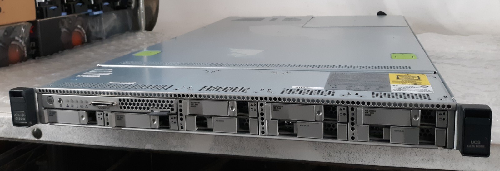 Cisco UCSC-C220-M3SBE Server Intel Xeon E5-2609 NO RAM HDD w/ 2x 650w PSU