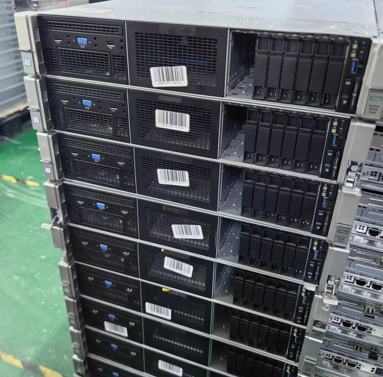 HPE DL560 G9 Gen9 +4x E5-4627V3 64G HPE Intelligent Array P440ar 8 Dish 2.5-inch