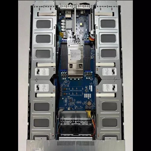 Gigabyte G292-Z20 8 GPU Server 8X2.5″ 2x2200W PSU/Support EPYC 7002 CPU