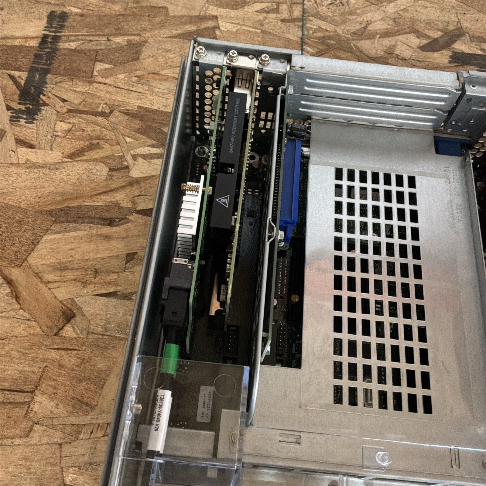 Fujitsu Primergy RX2540 M2 Xeon E5-2620 V4 2.10GHz 2x 240gb Server 96GB Ram C308