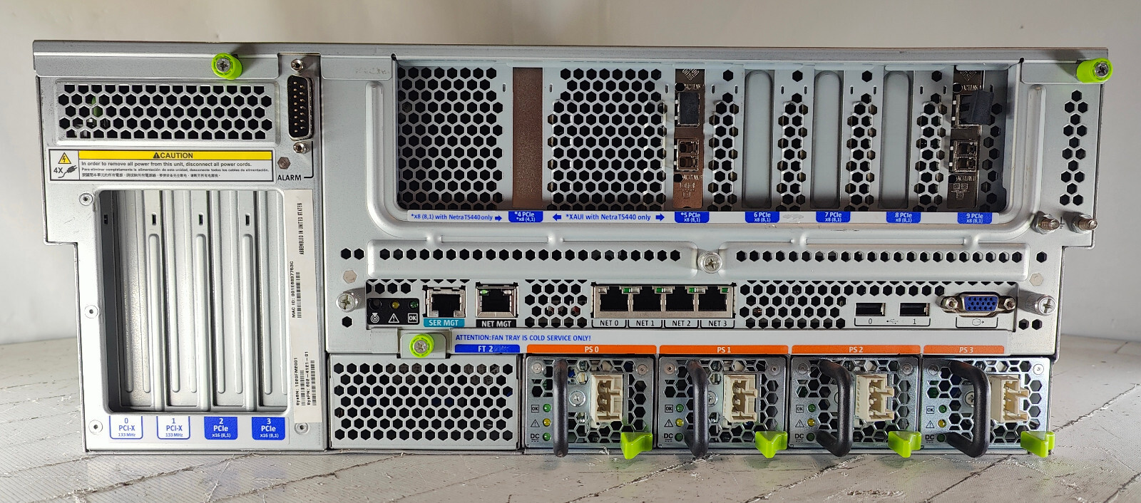 Sun Microsystems Netra X4450 w/ 2x Intel Xeon E7338 32GB DDR2, 2x SFP, RAID Card