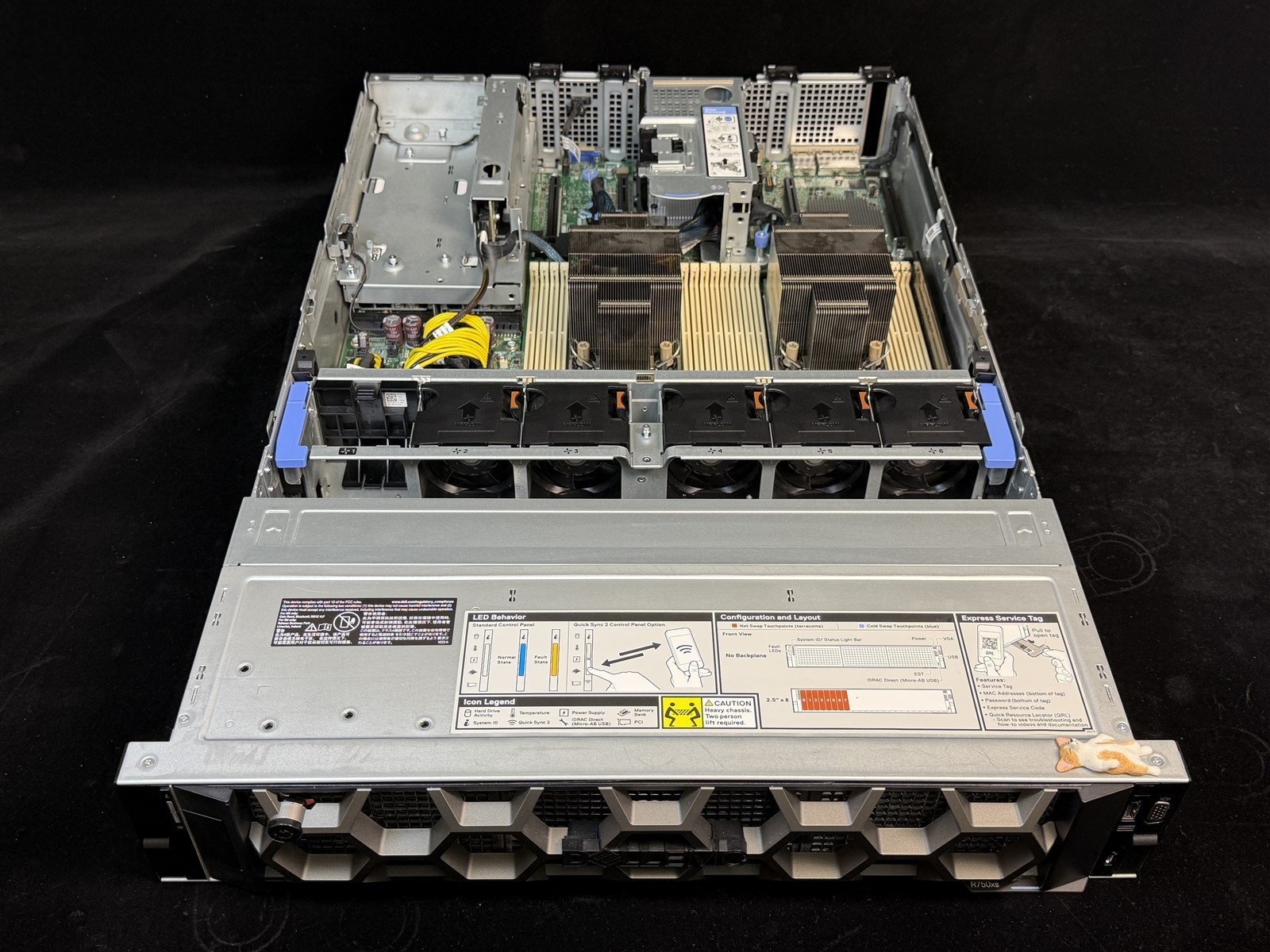 Dell PowerEdge R750xs 2U Barebone 2x Heatsink X1KR4 25GbE NIC No PSU/Backplane