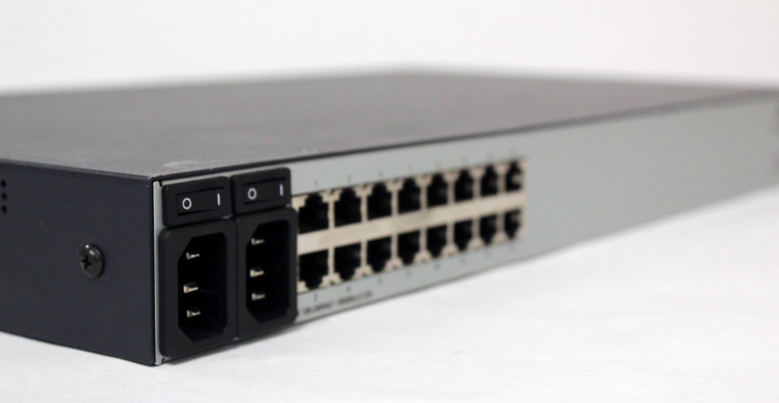 Avocent ACS6016MDAC 16 Port Console Server w/ Dual Power Supply, Built-in Modem.