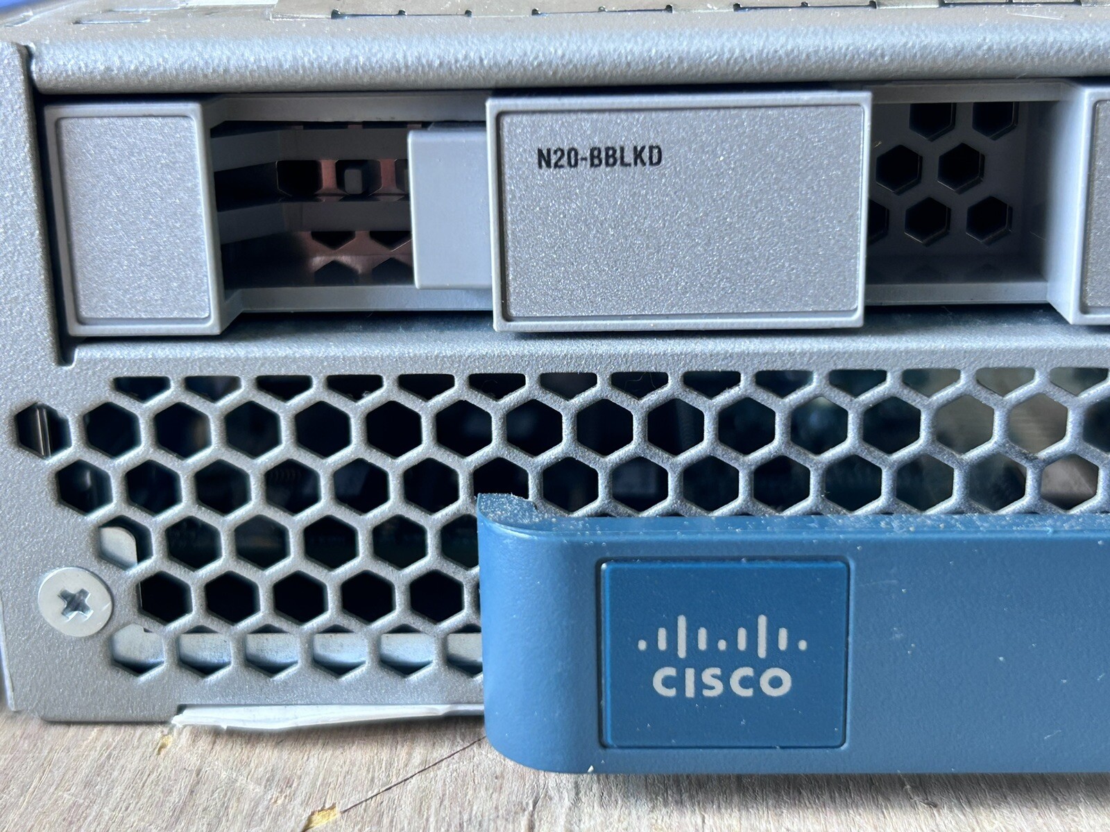 Lot of (2) Cisco UCSB200 M3 Blade Server UCSB-B200-M3 V03 NO RAM