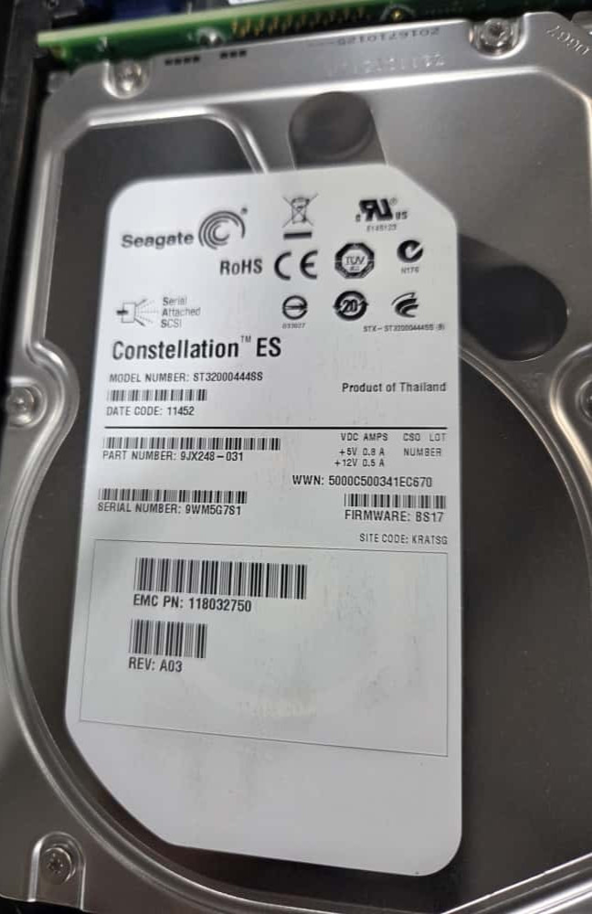 EMC KTN-STL3 SAS Disk Array Enclosure – 15 Bays – Mixed SAS Drives (2TB & 600GB)