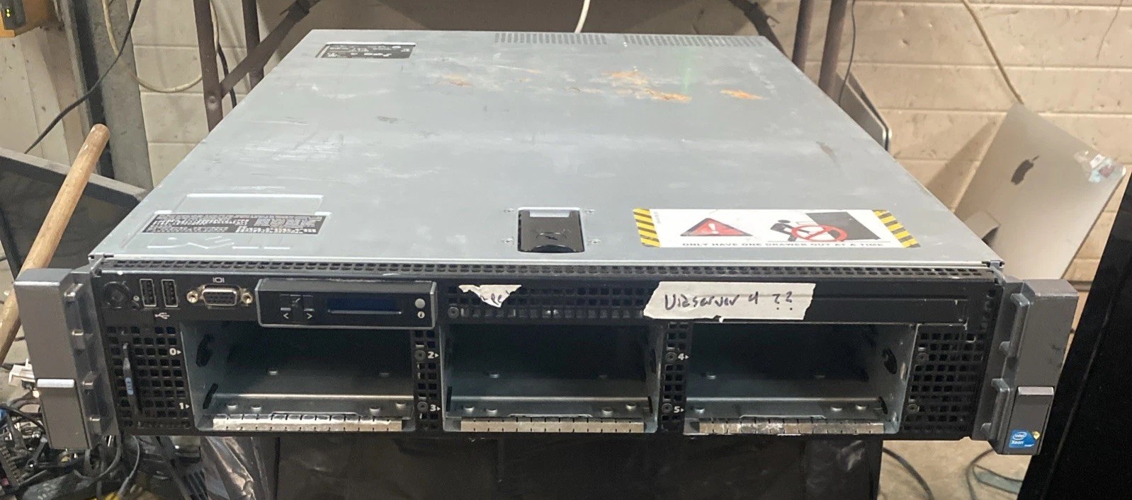 Dell PowerEdge R710 2X Xeon X5550 2.67GHz, 32GB Ram (4X 8GB) No HDD