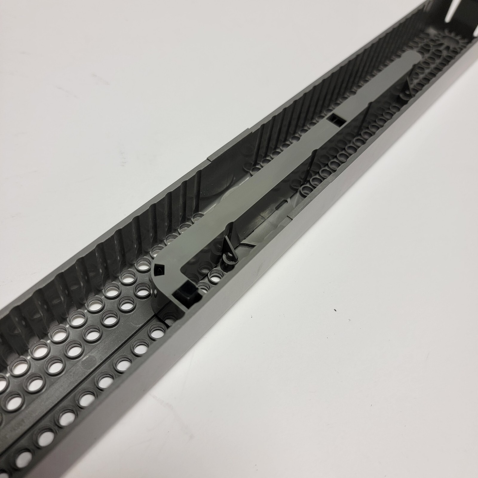 ORIGINAL REMOVABLE FRONT FACEPLATE BEZEL COVER – Dell PowerEdge R200 SVP