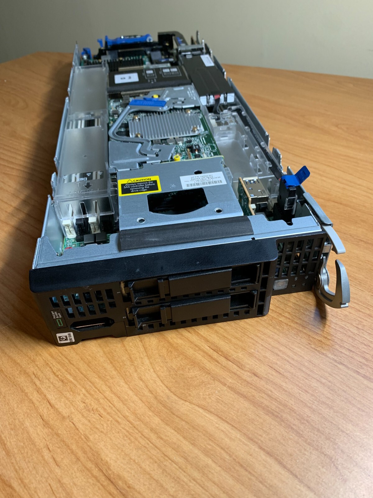 HP ProLiant BL460C Gen 9 Barebones 762737 w 2 Heatsinks & RAID, No CPU/RAM/HDD