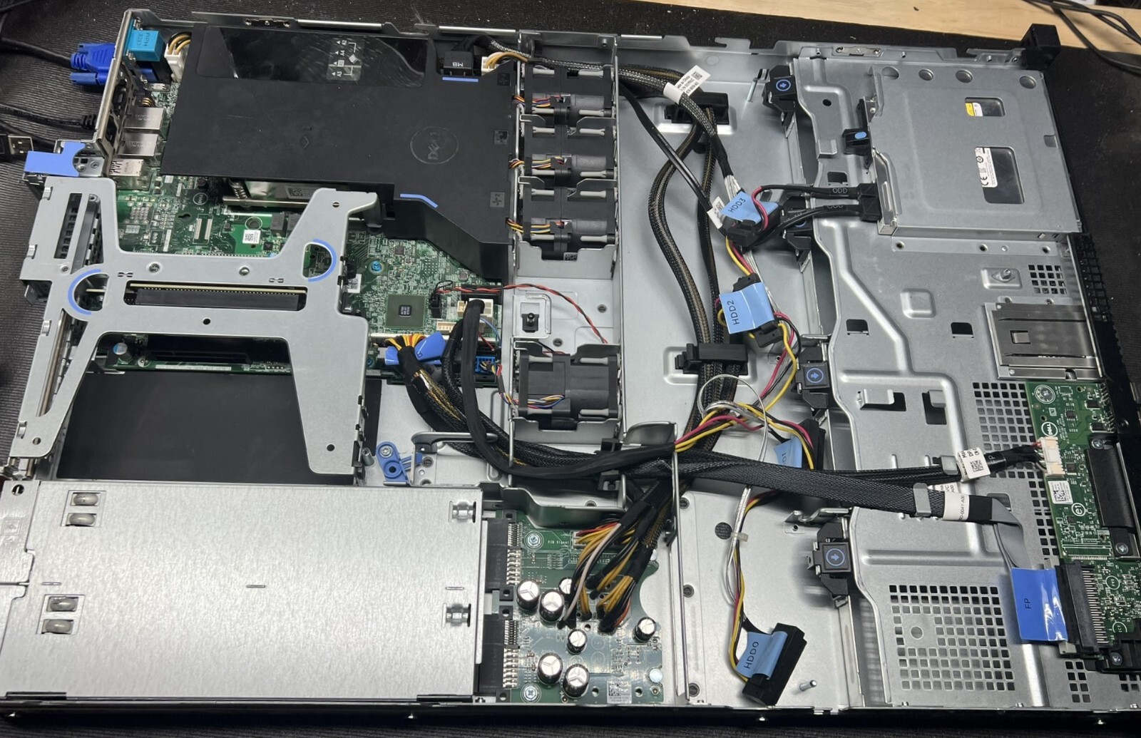 Dell PowerEdge R330 Rack Server Xeon E3-1270v6 @ 3.8Ghz 16GB ECC DDR4 RAM