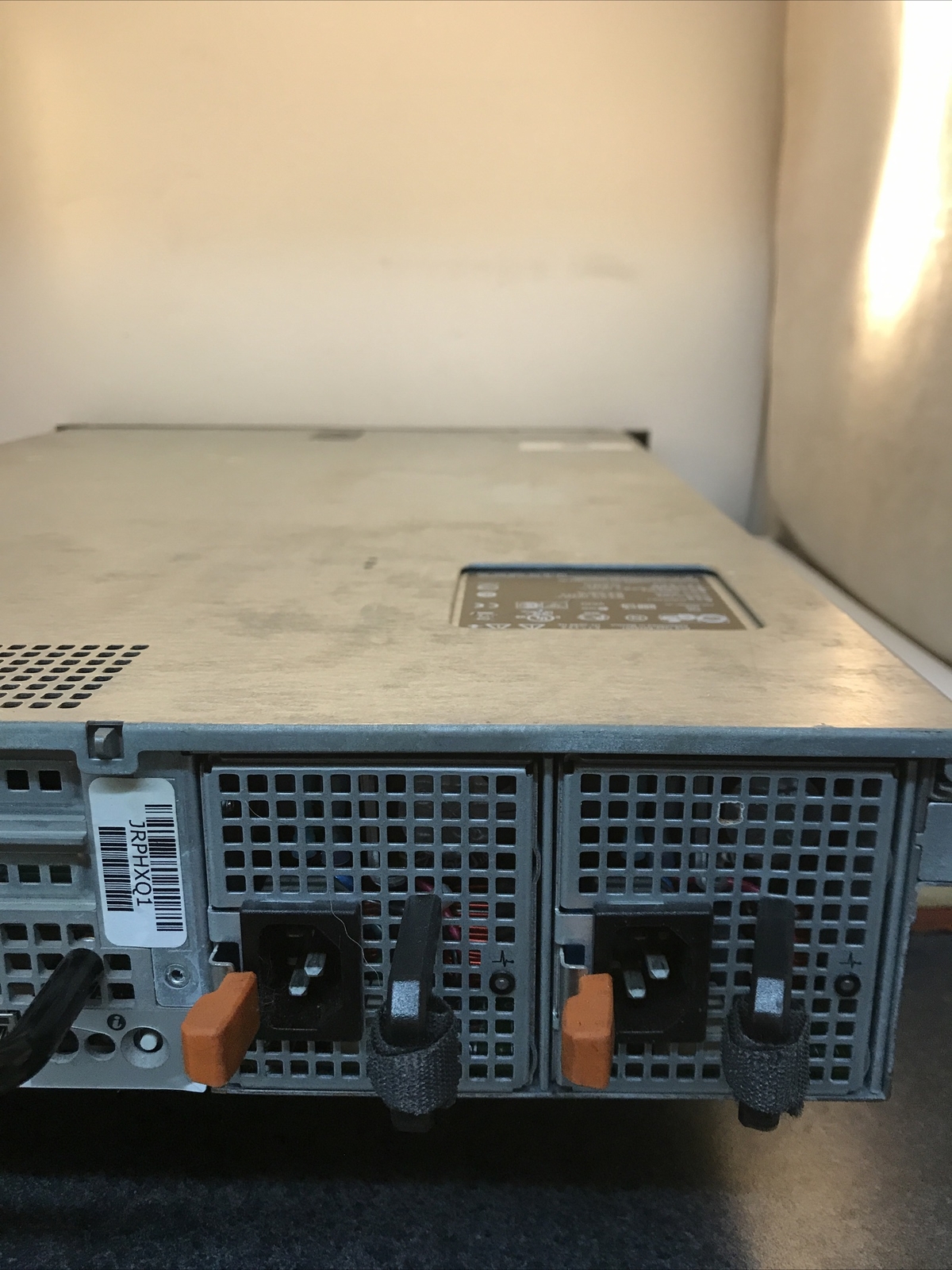 DELL POWEREDGE SERVER R710 2x XEON E5620 2.40GHz 24gb NO RAM HDD/OS Boot to BIOS