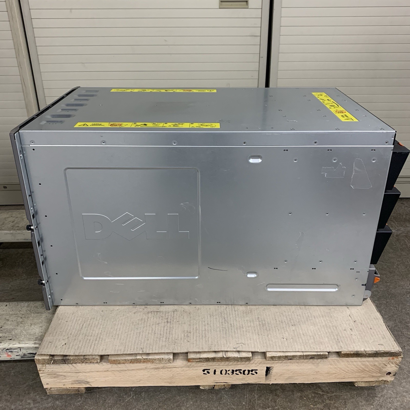 Dell PowerEdge M1000E Blade Server W/ 6x Power Supplies 9x Fans 12x Blanks