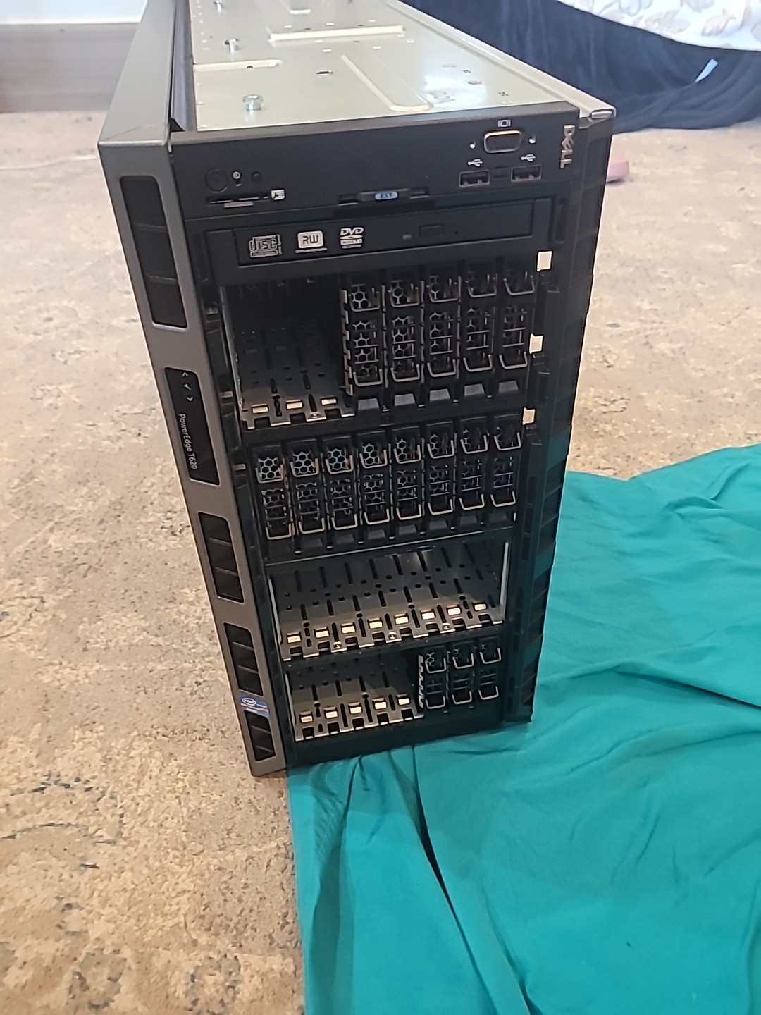 Dell PowerEdge T620 Server 2× Xeon E5-2670 2.60GHz 64GB DUAL PERC H710p W345