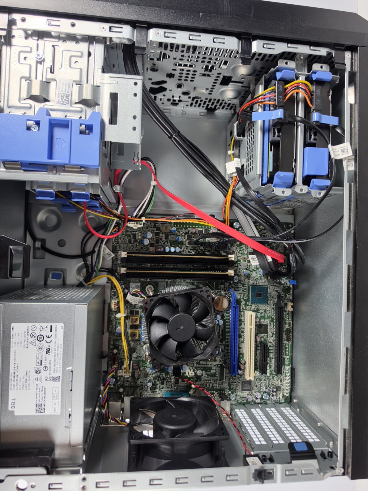 DELL PowerEdge T30 Tower Server PENTIUM G4400 3.30Ghz 8GB RAM 2TB HDD WIN 10