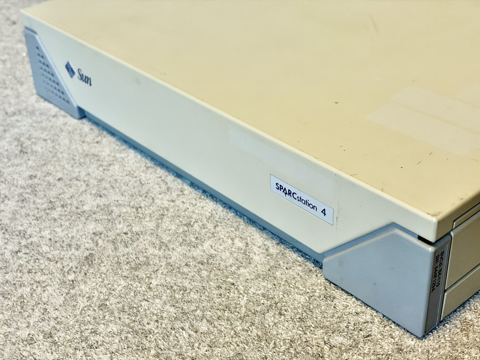 Sun Sparcstation 4 – 64MB RAM – 8.6G HDD – 110Mhz CPU – NVRAM FIXED – NetBSD 10