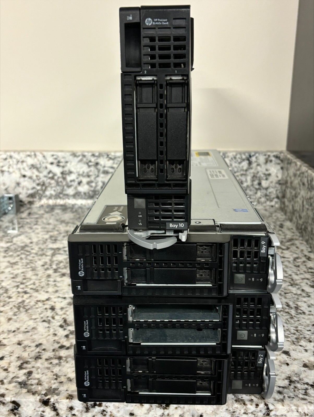 HP Server Equipment (BladeSystem C7000 w/ 3PAR 7200 storage system)