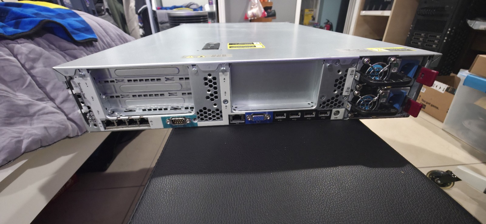 HP DL380p Gen8 8-Bay Rack Server Xeon E5 16GB iLO ProLiant 670856-S01