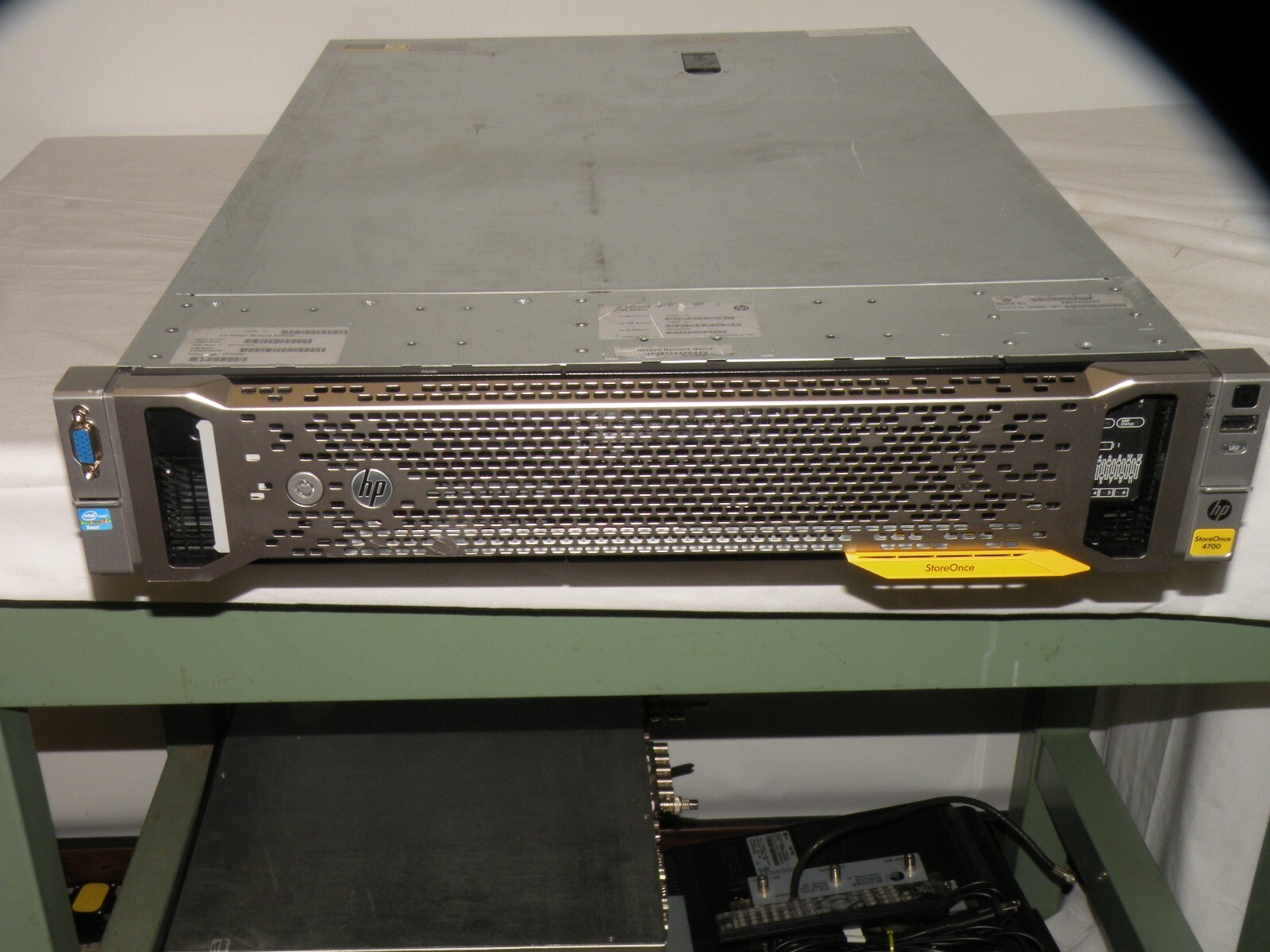 HP BB879A STOREONCE 4700 SERVER NODE, DUAL E5-2680 10CORE 128GB DDR3 734008-001
