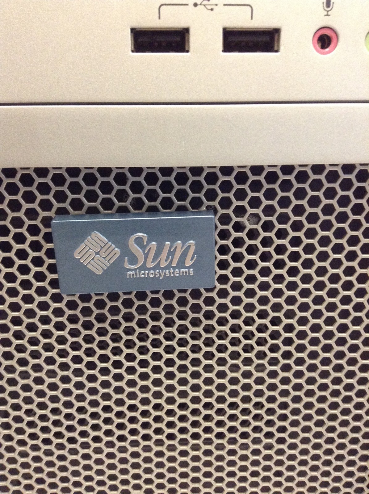 Sun Ultra 25 Workstation UltraSPARC IIIi 1.33GHz 2GB RAM ATI FireMV FREE SHIP