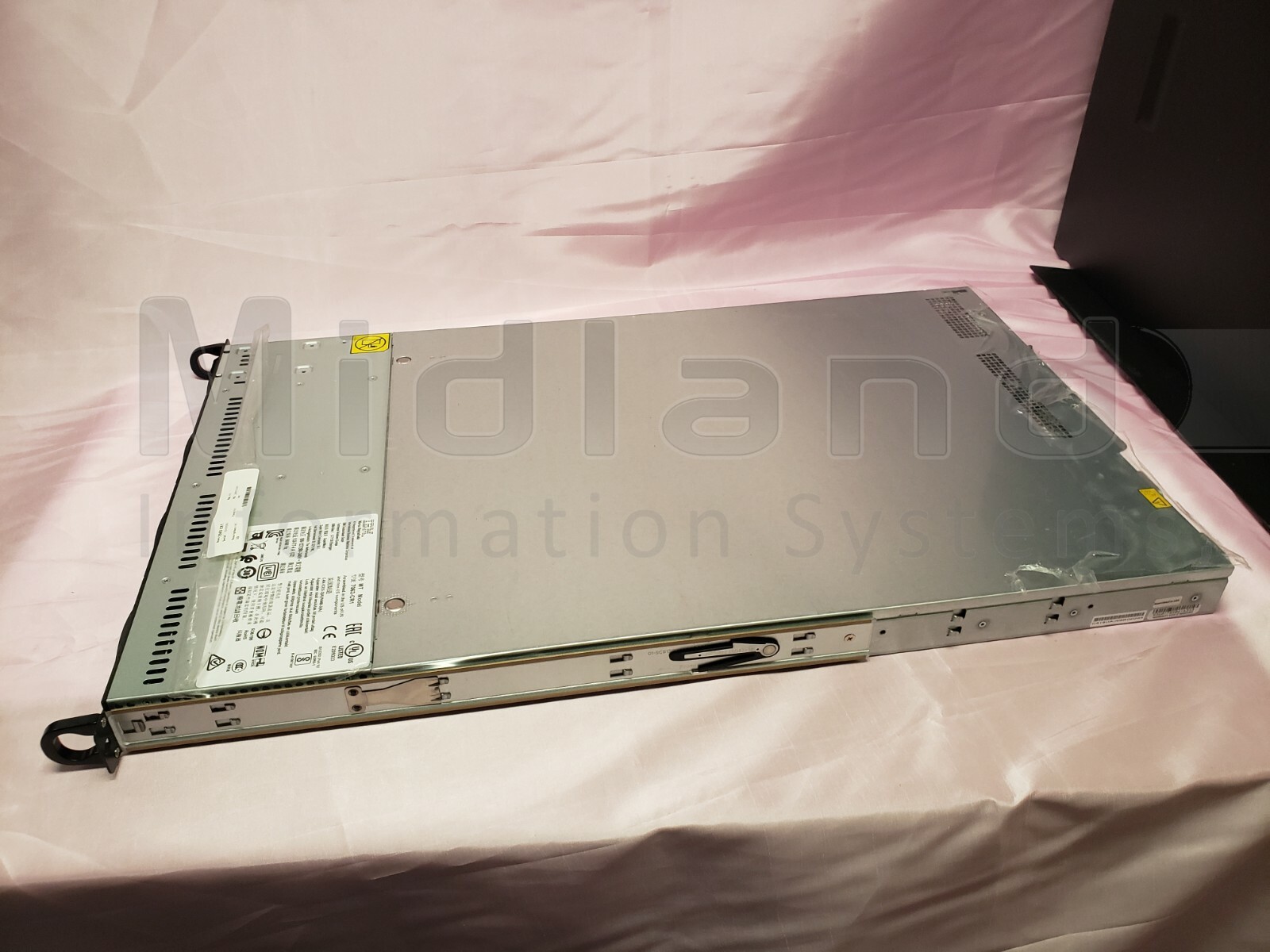 IBM 7063-CR1 Hardware Management Console HMC w/rails. Can load software.