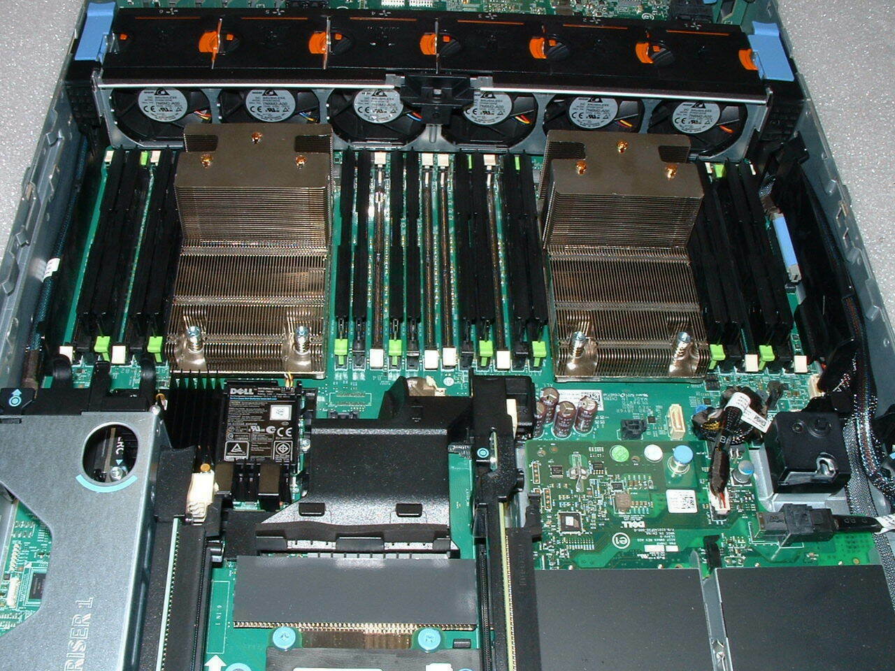 Dell Poweredge R730xd 24SFF + 2SFF 2x E5-2667 v3 3.2ghz | 128gb | H730 | 2x 750w