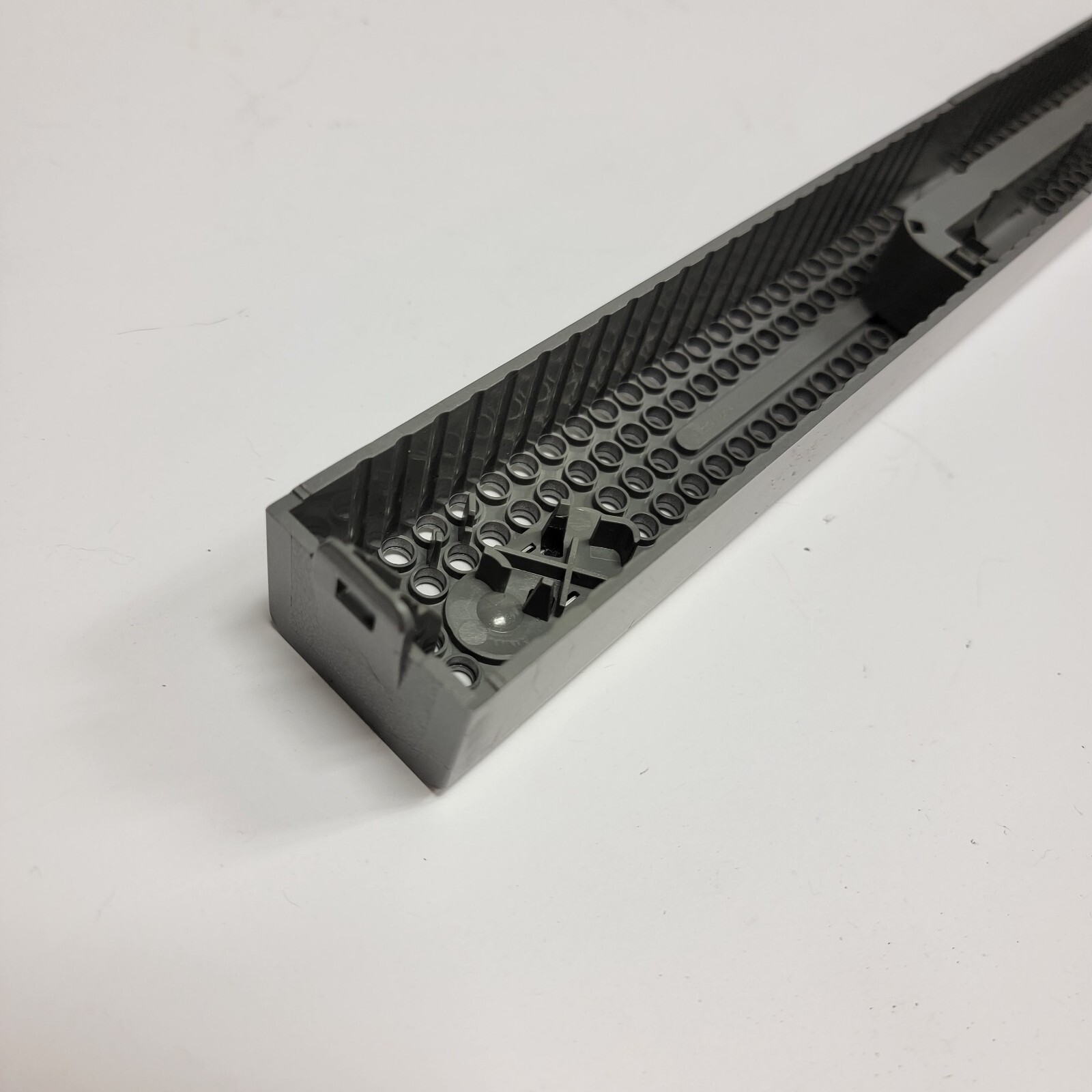 ORIGINAL REMOVABLE FRONT FACEPLATE BEZEL COVER – Dell PowerEdge R200 SVP