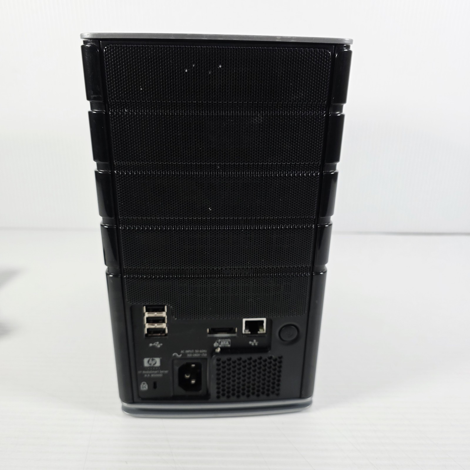 HP EX470 MediaSmart Server – Powers on Properly – Hard Drives Included