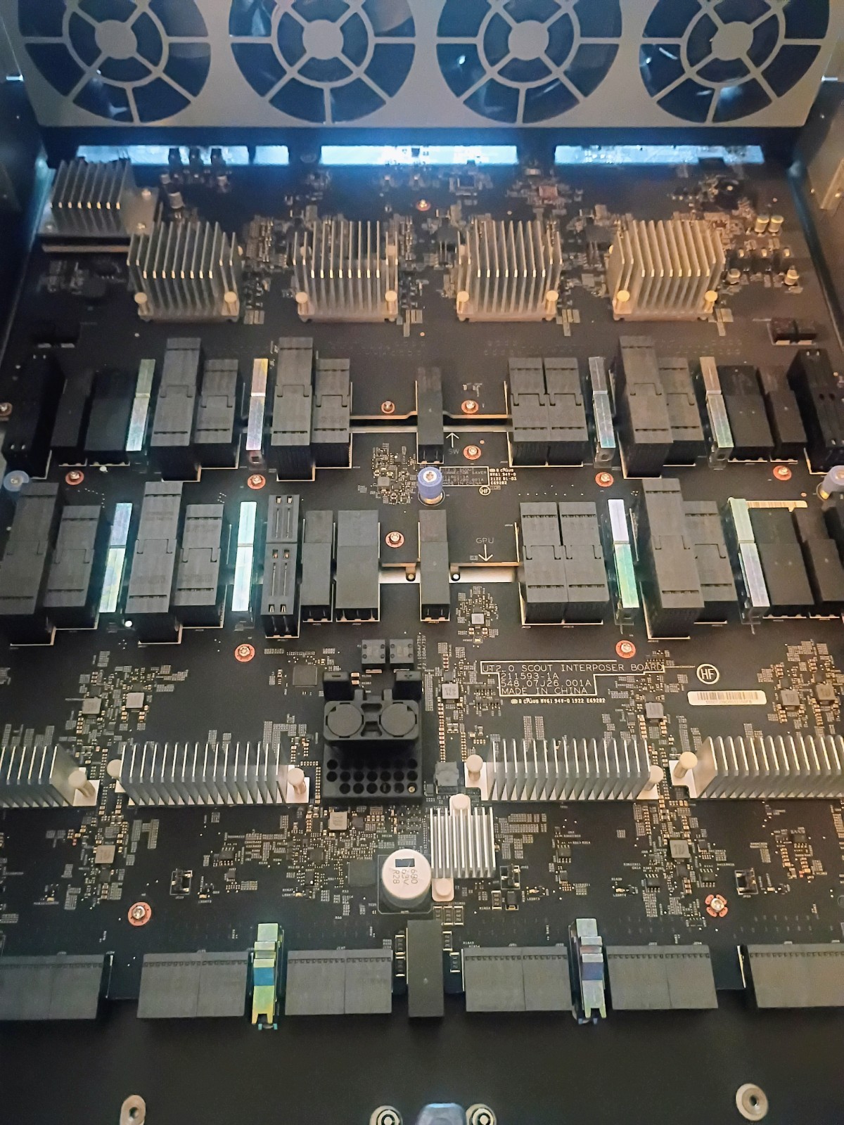 NVIDIA HGX H100 8-GPU barebones system bundle ,
