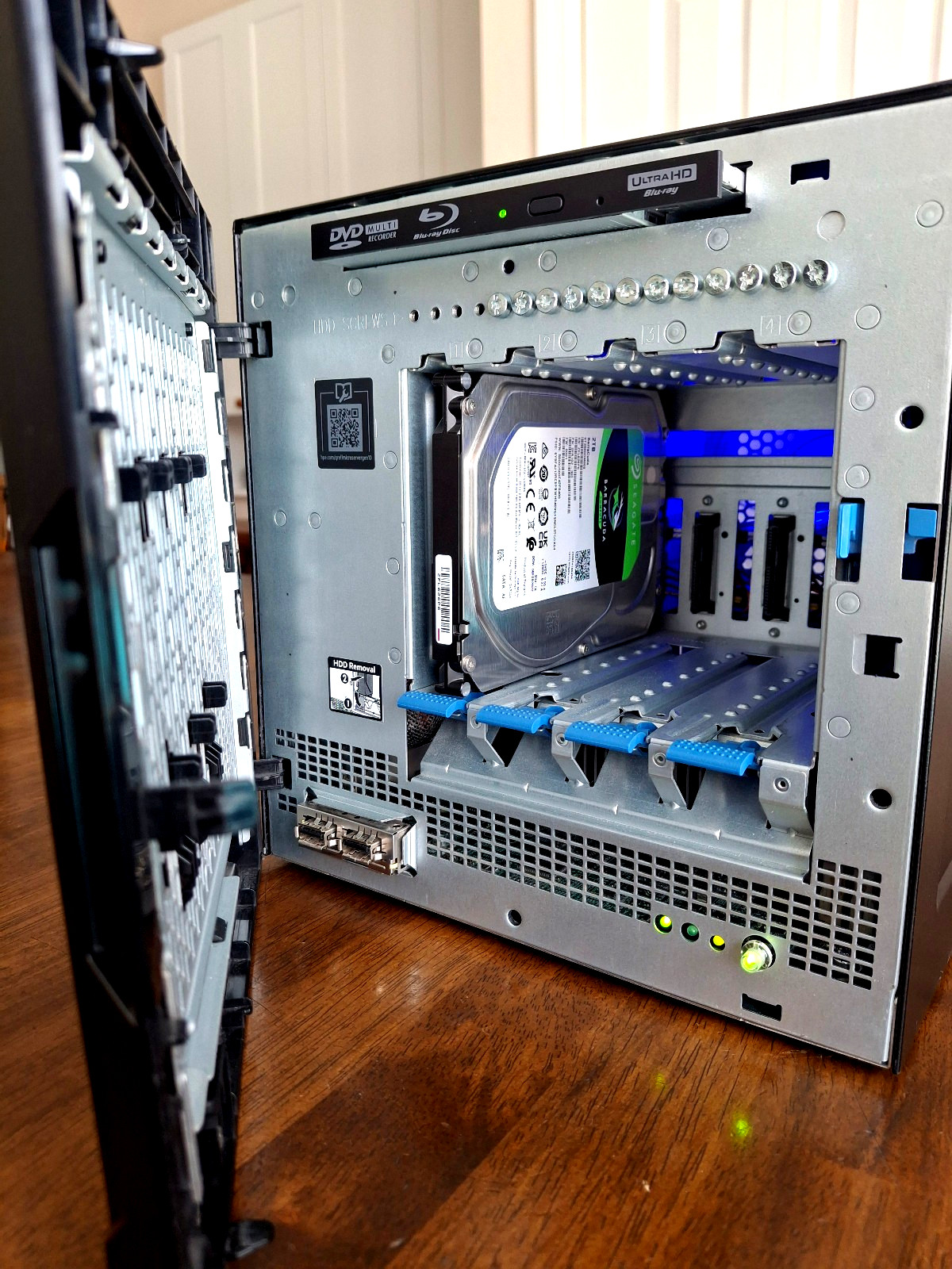 HPE Proliant Gen10 Microserver AMD Opteron X3421, 32GB-RAM HDD-2T (Ready to USE)