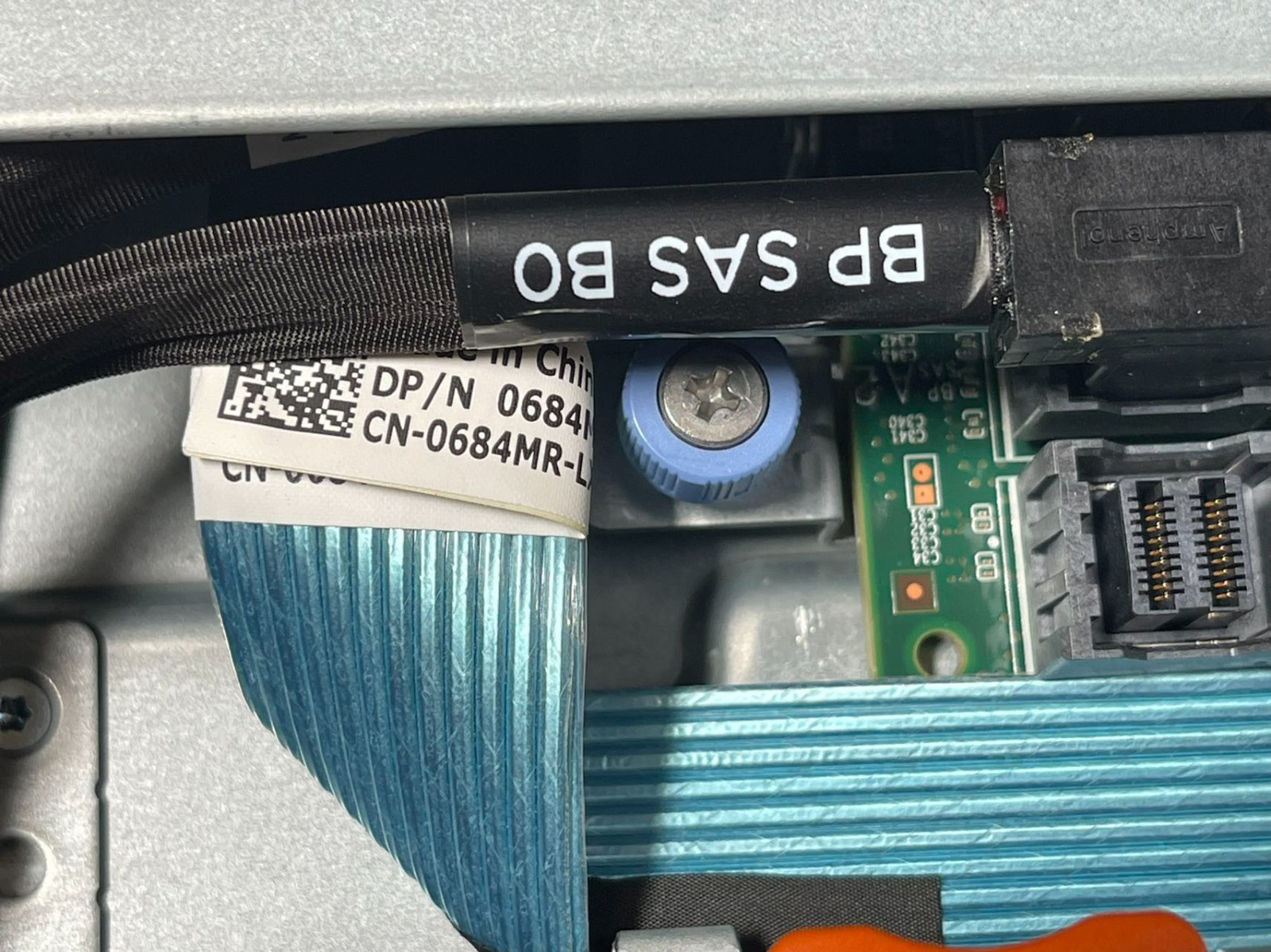Dell PowerEdge R640 E560F 10 SFF Server 2x Xeon Gold 6152 1100W H330 NVME 684MR
